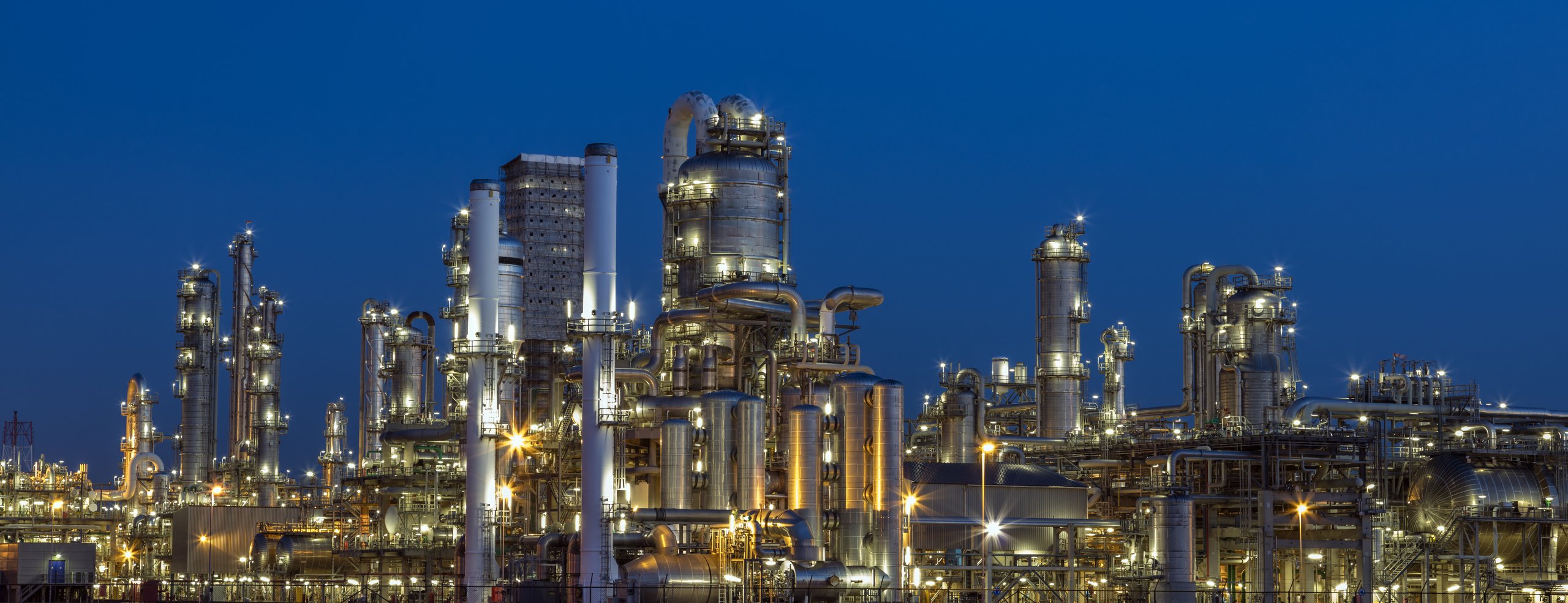 Complex refinery at dusk